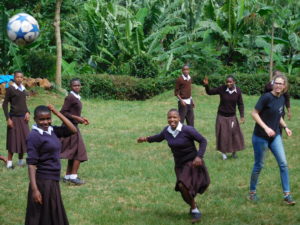 Vortrag im Weltladen Itzehoe - Berufsschüler aus Itzehoe helfen seit über 10 Jahren an Schulen in Tansania - Ein Projektbericht @ Weltladen Itzehoe